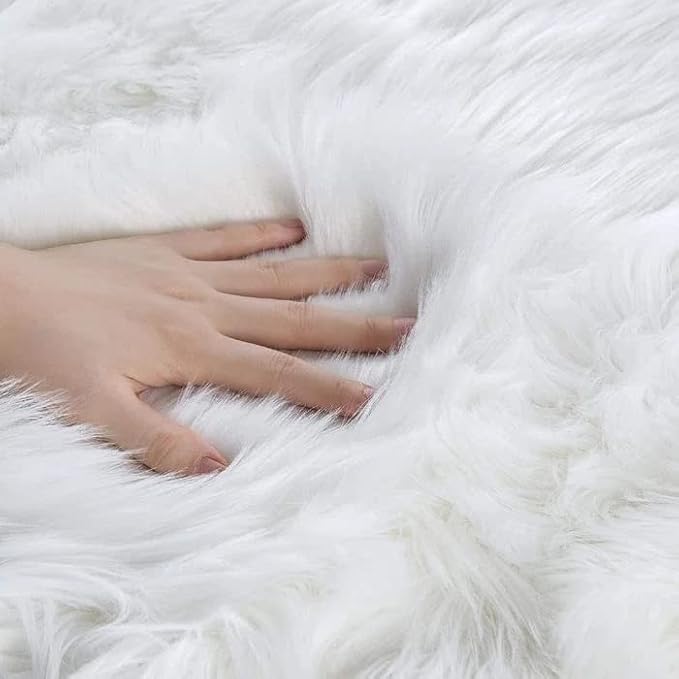 ORINOVA White Faux Sheepskin Shaggy Fur Rug for Living Room Soft Plush Machine Washable Fluffy 4x6 Area Rugs for Bedroom Nursery Rug