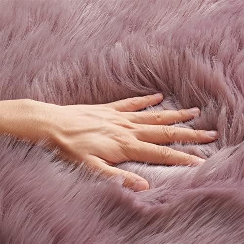 EasyJoy Ultra Soft Fluffy Shaggy Area Rug Faux Fur Rug Chair Cover Seat Pad Fuzzy Area Rug for Bedroom Floor Sofa Living Room (2 x 3 ft Sheepskin, Light Purple)