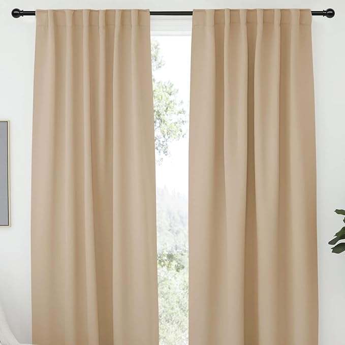 Black Curtain Rods for Windows 30 to 62 inch, Splicing Adjustable 5/8 Diameter Curtain Rod Set, Decorative Standard Drapery Rod for Living Room, Heavy Duty Metal Curtain Pole, Easy Install