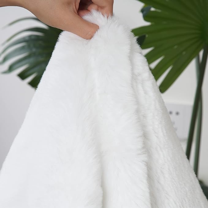 Ghouse Faux Rabbit Fur Round Rug 8ft White Round Rugs for Bedroom Decor Fluffy Area Rugs for Living Room, no-Shedding Carpet Sheepskin Washable Rug Rome Decor