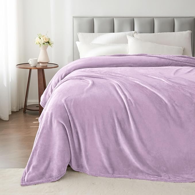 BEDELITE Fleece Blanket King Size Blankets for Bed, Luxury Plush Cozy Fuzzy Blanket 108x90 inches, Super Soft Warm Lightweight Throw Blanket All Seasons Suitable, Lilac
