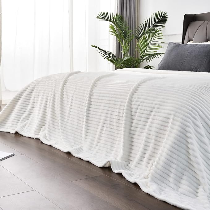BEDELITE Fleece Blanket Queen Size – 3D Ribbed Jacquard Soft and Warm Decorative Fuzzy Blankets – Cozy, Fluffy, Plush Lightweight Throw Blankets for Couch, Bed, Sofa(Off White, 90x90 inches)