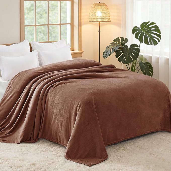 Exclusivo Mezcla Fleece Blankets Queen Size for Bed, Super Soft and Warm, All Season, Cozy, Plush, Lightweight, 90x90 Inches, Brown