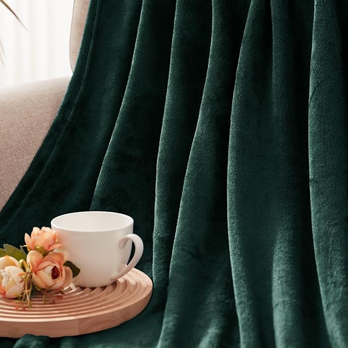 Exclusivo Mezcla Fleece Blanket Cal King Size for Bed, Super Soft and Warm, All Season, Cozy, Plush, Lightweight, 120x120 Inches, Forest Green