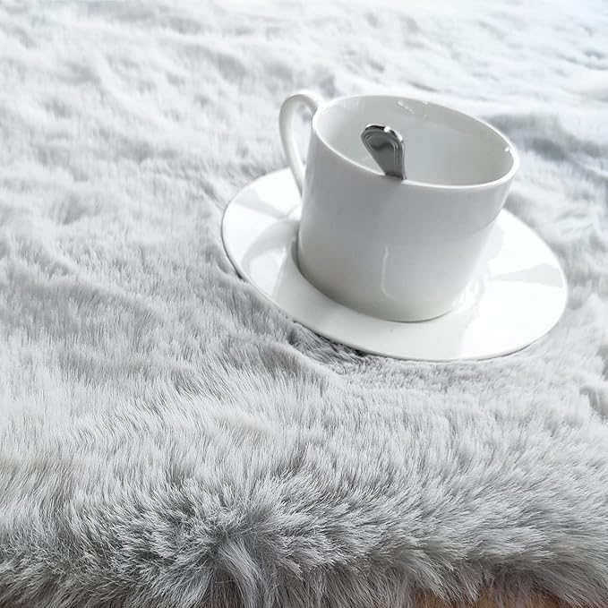 Ghouse Ultra Soft Faux Rabbit Fur Rug 5x8, Machine Washable Area Rugs for Bedroom Fluffy Rugs for Living Room, No-Shedding Carpet Sheepskin Rug Grey