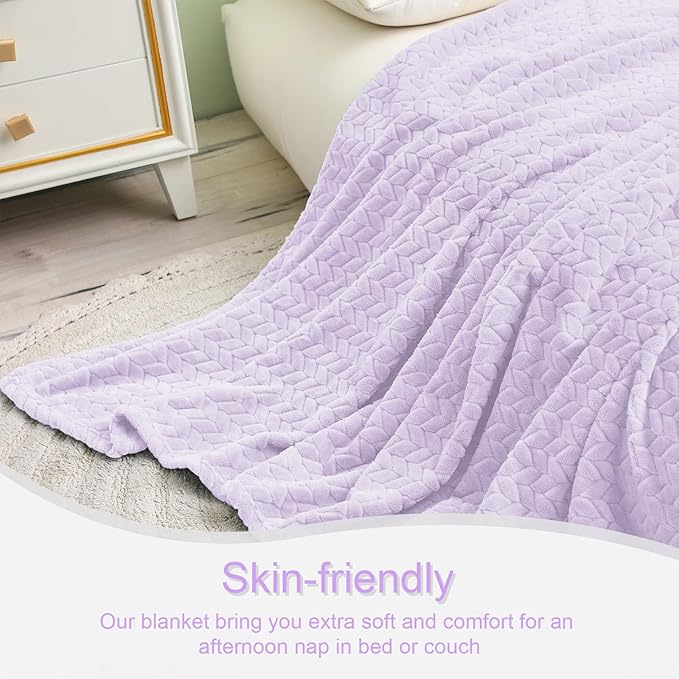 Exclusivo Mezcla Fleece Queen Size Blanket for Bed, 90x90 Inches Soft Cozy Jacquard Flannel Blankets, Lightweight Fuzzy Plush Warm for Women, Lilac Purple