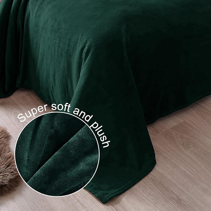 Exclusivo Mezcla Fleece Forest Green Throw Blanket for Couch, Sofa, Super Soft and Warm Blankets, All Season, Cozy, Plush, Lightweight, 50x60 Inches