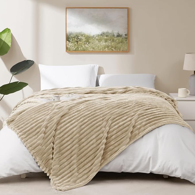 HIMEET Linen Ribbed King Size Blanket for Bed - 300GSM Lightweight Fleece Blanket for Men Women, Large Cozy Sofa Couch Bed Blankets Gifts, Striped Spring Home Room Decor, Linen, 108x90 Inches