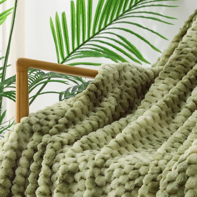 Exclusivo Mezcla Fleece Twin Blanket for Bed, Extra Large Fuzzy Tie-dye Olive Green Bed Blankets, Soft Cozy Plush Sofa Throws for All Seasons, 60x80 Inches