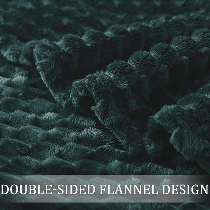Exclusivo Mezcla Fleece King Blanket for Bed, Extra Large Fuzzy Forest Green Bed Blankets, Soft Cozy Plush Sofa Throws for All Seasons, 90x104 Inches