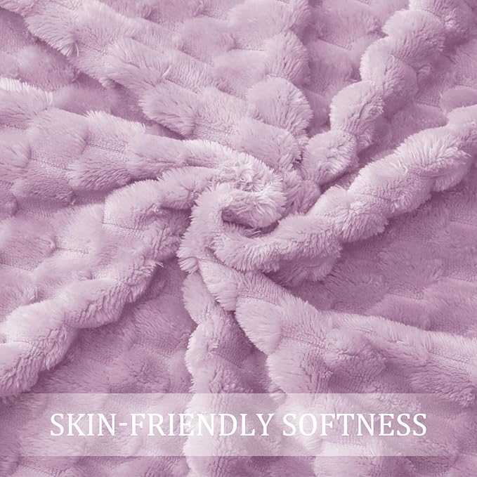Exclusivo Mezcla Fleece Queen Blanket for Bed, Extra Large Fuzzy Lilac Purple Bed Blankets, Soft Cozy Plush Sofa Throws for All Seasons, 90x90 Inches