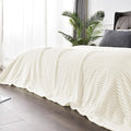 BEDELITE Fleece Blanket Full Size – 3D Ribbed Jacquard Soft and Warm Decorative Fuzzy Blankets – Cozy, Fluffy, Plush Lightweight Throw Blankets for Couch, Bed, Sofa(Cream, 84x90 inches)