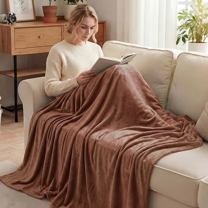 Exclusivo Mezcla Fleece Blanket King Size for Bed, Super Soft and Warm, All Season, Cozy, Plush, Lightweight, 90x104 Inches, Brown