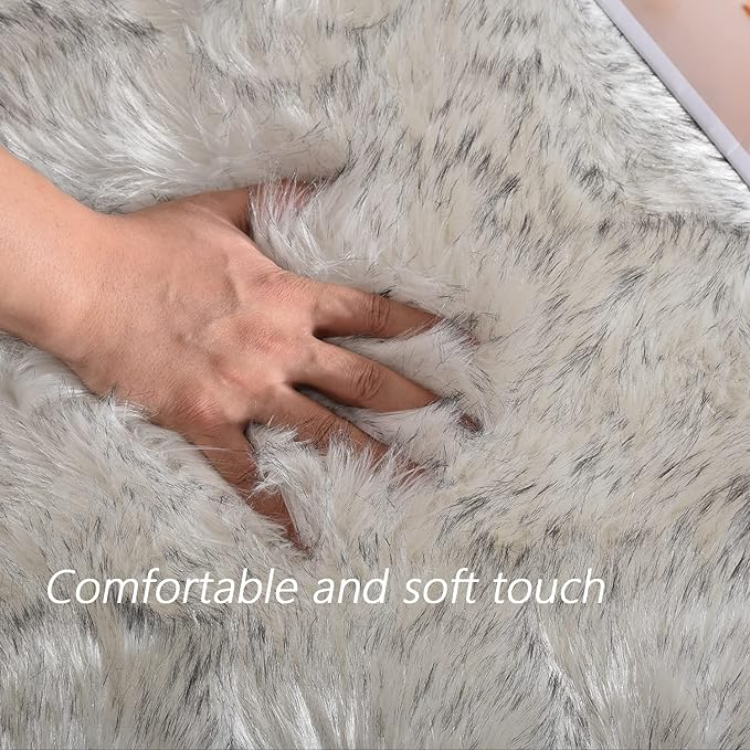 Latepis 6 x 8 Area Rug White with Gray Tips Shag Rugs Large Faux Sheepskin Rug for Living Room Bedroom Washable Fur Fluffy Rugs Home Decor Rectangle