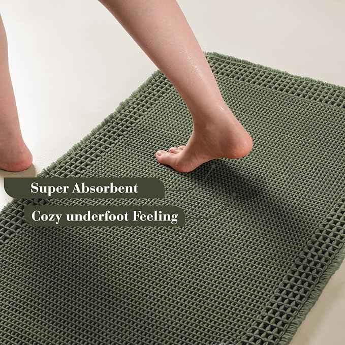 RESARE Christmas Waffle Bath Mat for Bathroom, Super Absorbent Bathroom Rugs Non Slip Machine Washable, Ultra Soft Quick Dry Boho Bath Rugs with Tassels for Floor, Bordered Design, 18"x30" Green