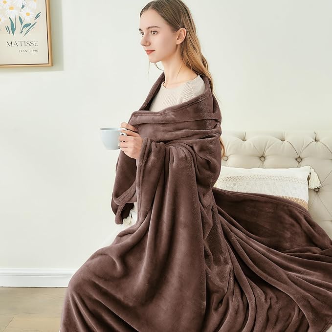 BEDELITE Fleece Blankets Queen Size Brown Throw Blankets for Bed, Luxury Plush Cozy Fuzzy Blanket 90x90 inches, Super Soft Warm Lightweight Throw Blanket All Seasons Suitable