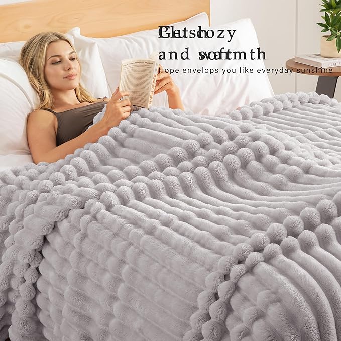 Exclusivo Mezcla Fleece Throw Blanket for Couch, Super Soft Striped Jacquard Bed Blanket, Lightweight Fuzzy Cozy for All Seasons, 50x60 Inches, Light Grey