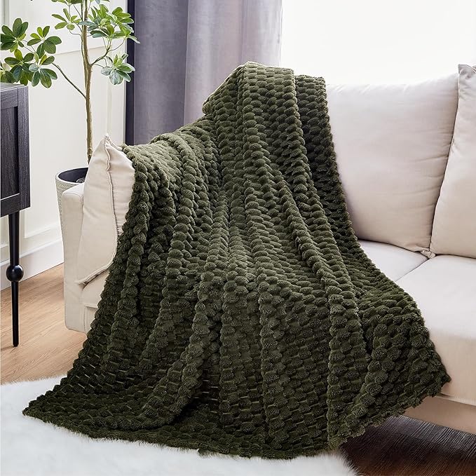 EXQ Home Fleece Throw Blanket for Couch or Bed - 3D Imitation Turtle Shell Jacquard Decorative Blankets - Cozy Soft Fuzzy Flannel Blanket Suitable for All Seasons(50"×60",Moss Green)