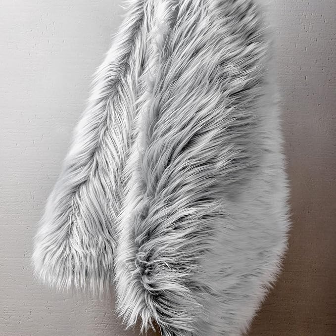 Ashler faux fur rug, Fluffy Shaggy Area Rug Ultra Soft 3 x 3 Feet Round Fur Rug, Frosted Bottom Black Fuzzy Rug Machine Washable Shag Rug, Nursery Decor Throw Rugs for Bedroom, kids room, Living Room