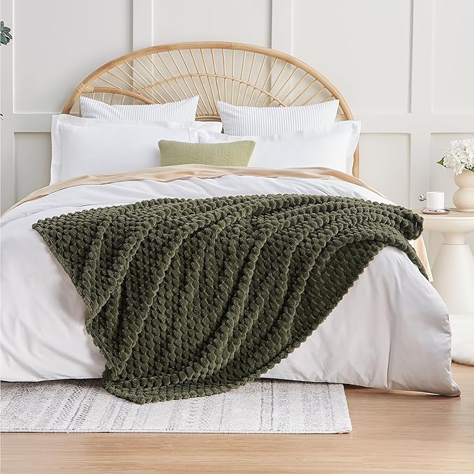 EXQ Home Fleece Blanket Twin Size for Couch or Bed - 3D Imitation Turtle Shell Jacquard Decorative Blankets - Cozy Soft Fuzzy Flannel Blanket Suitable for All Seasons(60"×80",Moss Green)