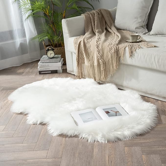 MIULEE Luxury Soft Fluffy Area Rug 3x5 Feet, Faux Fur Sheepskin Rug Decorative Plush Shaggy Carpet for Christmas Decor Bedside Sofa Floor Nursery, White