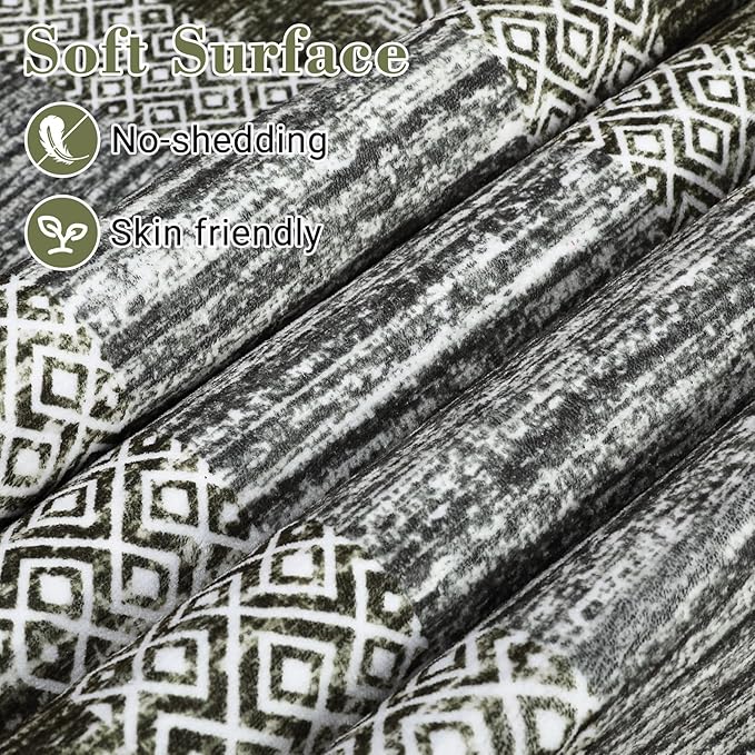 GarveeHome Modern Geometric Area Rug 4x6 Distressed Bordered Washable Non Slip Floor Carpet Non Shedding Thin Soft Low Pile Contemporary Green Rug for Dining Room, Living Room