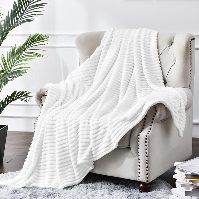 BEDELITE Fleece Throw Blanket for Couch – 3D Ribbed Jacquard Soft and Warm Decorative Fuzzy Blanket – Cozy, Fluffy, Plush Lightweight White Throw Blankets for Bed, Sofa, 50x70 inches