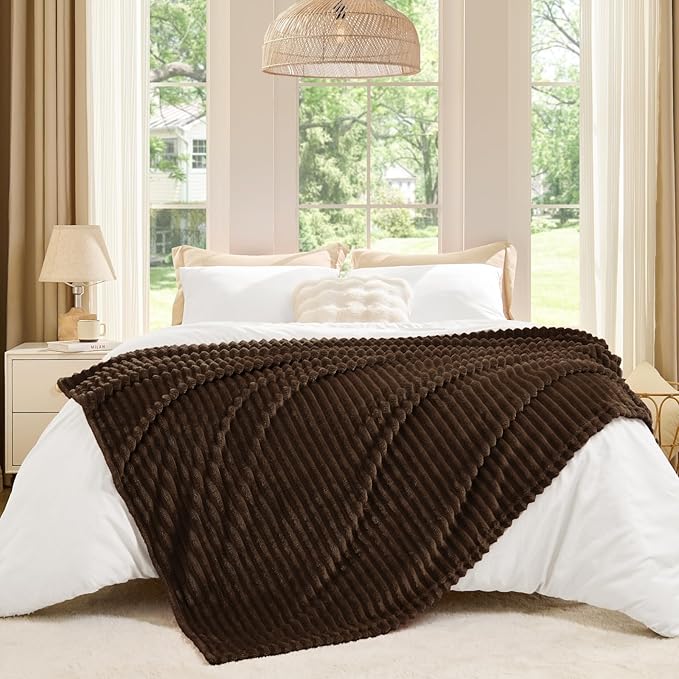 BEDELITE Fleece Blanket Twin Size – 3D Ribbed Jacquard Soft and Warm Decorative Fuzzy Blankets – Cozy, Fluffy, Plush Lightweight Throw Blankets for Couch, Bed, Sofa(Dark Brown, 60x80 inches)