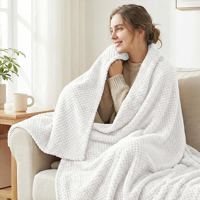 Exclusivo Mezcla Fleece Bed Blanket Queen Size, Super Soft and Warm Blankets for Couch, Sofa and Bed Waffle Textured, Cozy, Fuzzy and Lightweight (Pure White, 90x90 Inches)