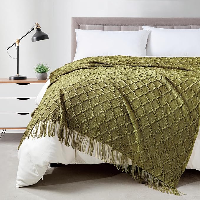 BOURINA Olive Throw Blanket 50 x70 Inches Jacquard Argyle Throw Textured Solid Soft Throws and Blankets for Sofa or Bed Knitted Decorative Blanket