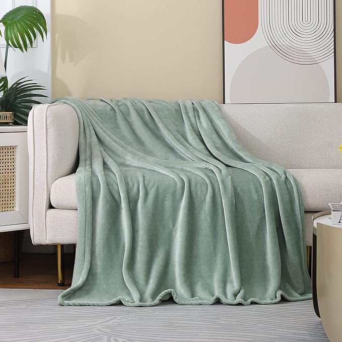 JIAHANNHA Saga Green Throw Blanket Fleece Blanket 50"x60",Super Soft Cozy Plush Throw Blanket for Couch Sofa Bed,Warm and Lightweight Bed Blankets for Adults