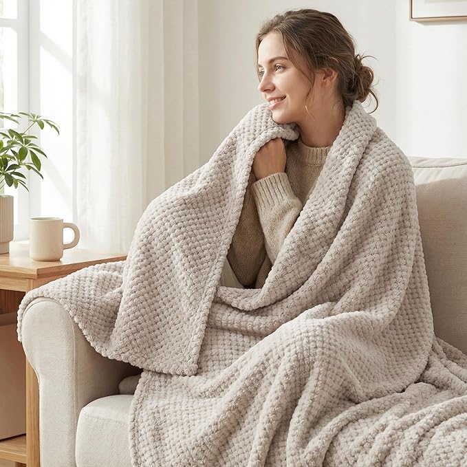 Exclusivo Mezcla Fleece Bed Blanket King Size, Super Soft and Warm Blankets for Couch, Sofa and Bed Waffle Textured, Cozy, Fuzzy and Lightweight (Tan, 90x104 Inches)