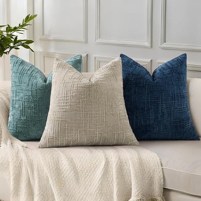decorUhome Light Brown Chenille Throw Pillow Covers 18x18 Set of 2 Textured Soft Cozy Slubby Couch Pillow Covers Modern Farmhouse Boho Decorative Pillow Cases for Bed Sofa Living Room