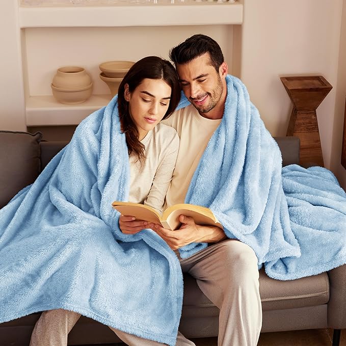 Exclusivo Mezcla Plush Fuzzy Fleece Throw Blanket Extra Large, Super Soft, Fluffy and Warm Blankets for Couch, Bed, All Season (Light Blue, 50x70 inches)