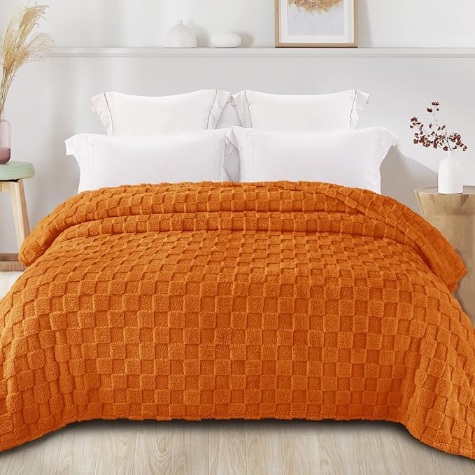 Exclusivo Mezcla Twin Size Flannel Fleece Blanket, Super Soft and Warm Lightweight Checkered Pattern Blanket for All Seasons, 60x80 Inches, Burnt Orange