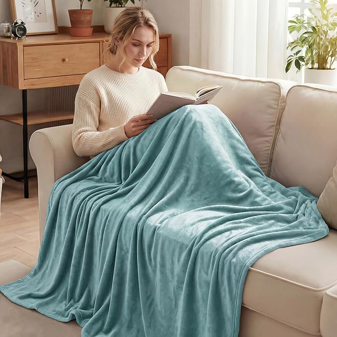 Exclusivo Mezcla Fleece Throw XL Blanket for Couch, Sofa, Super Soft and Warm Celadon Blankets, All Season, Cozy, Plush, Lightweight, 50x70 Inches