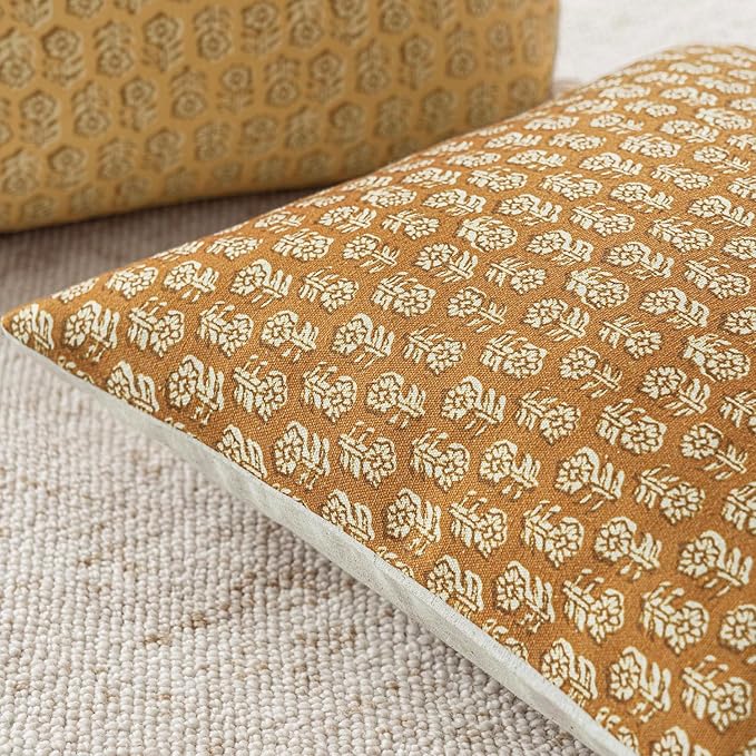 Foindtower Set of 2 Decorative Neutral Floral Print Throw Pillow Covers Vintage Accent Farmhouse Cushion Cover Boho Home Decor For Sofa Couch Chair Bedroom Living Room Outdoor,20×20 Inch,Golden Orange