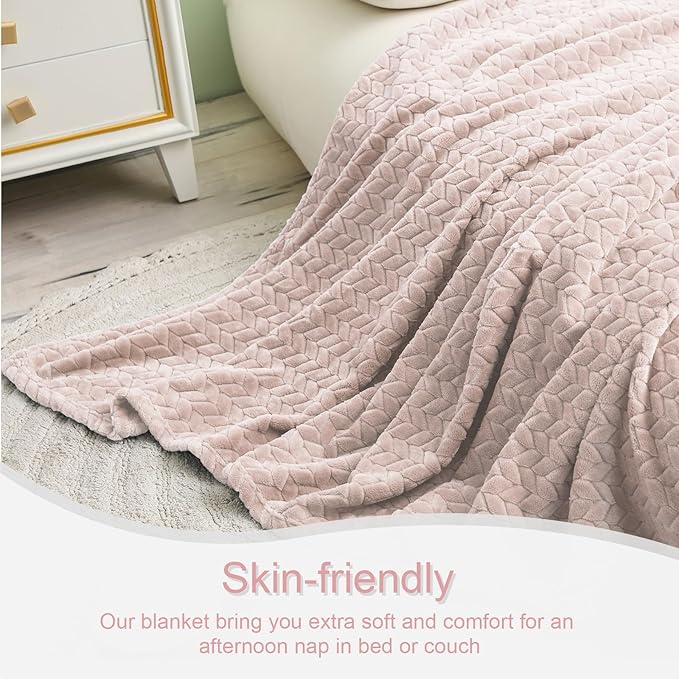 Exclusivo Mezcla Fleece Throw Blanket for Couch and Bed, 50x70 Inches Soft Cozy Jacquard Flannel Blankets, Lightweight Fuzzy Plush Warm Throws for Women,Camel