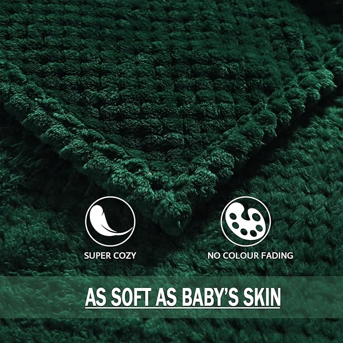 Exclusivo Mezcla Fleece Bed Blanket Twin Size, Super Soft and Warm Blankets for Couch, Sofa and Bed Waffle Textured, Cozy, Fuzzy and Lightweight (Forest Green, 90x66 Inches)