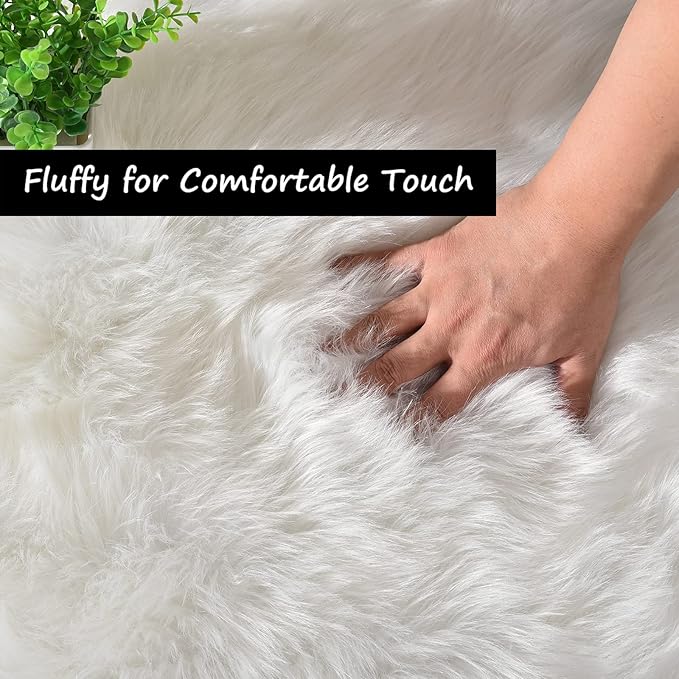 Goolela White Sheepskin Area Rug 5x8 Fluffy Faux Fur Fuzzy Furry Carpet for Bedroom Living Room Shaggy Plush Washable Rectangle