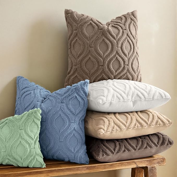 decorUhome Throw Pillow Covers 18x18 Inch Set of 2, Soft Plush Faux Wool Light Brown Solid Couch Pillow Covers, Accent Farmhouse Neutral Square Pillow Cases for Sofa Bed Living Room