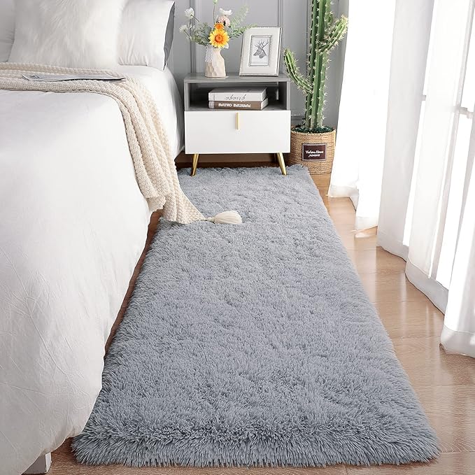 Chicrug Soft Runner Rug for Bedroom Living Room Plush Fluffy Rug 2x3 Feet, Shag Furry Runner Carpet Non Shedding for Nursery Children Kids Girls Room Home Decorative, Gery