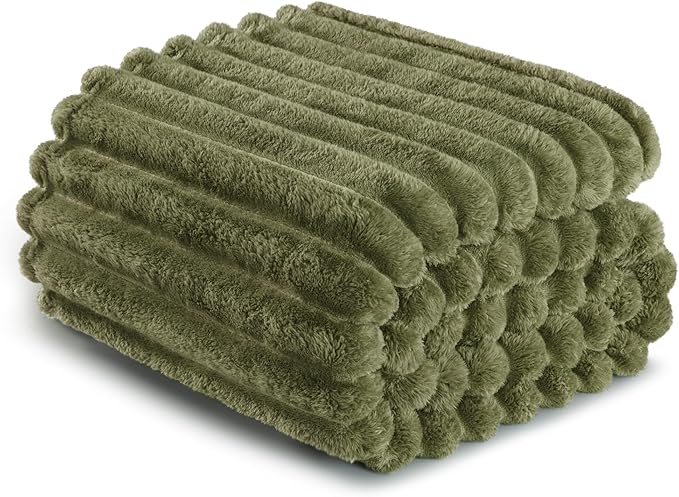 Exclusivo Mezcla King Size Flannel Fleece Blanket, Super Soft Striped Jacquard Bed Blanket, Lightweight Fuzzy Cozy for All Seasons, 90x104 Inches, Olive Green