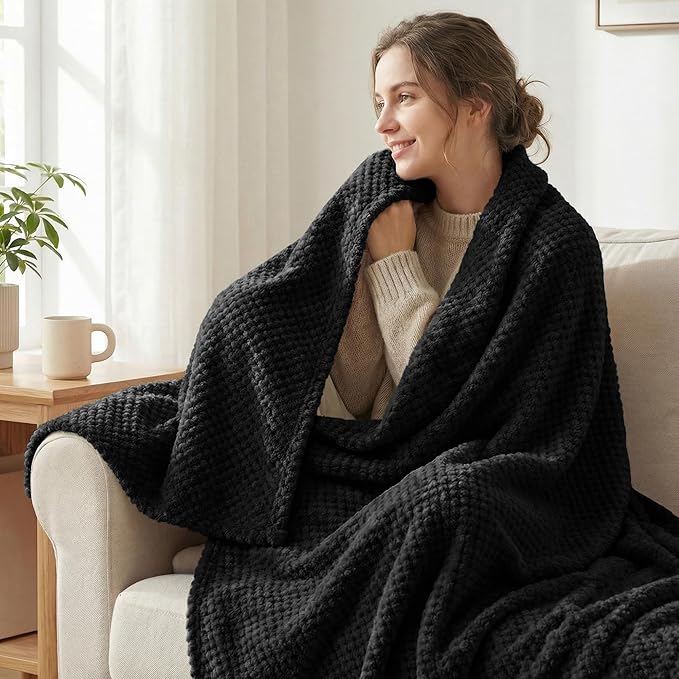 Exclusivo Mezcla Fleece Throw Blanket Extra Large, Super Soft and Warm Blankets for Couch, Sofa and Bed Waffle Textured, Cozy, Fuzzy and Lightweight (Black, 50x70 Inches)