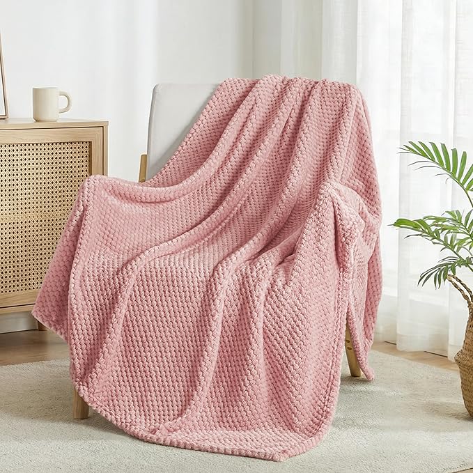 Exclusivo Mezcla Fleece Bed Blanket King Size, Super Soft and Warm Blankets for Couch, Sofa and Bed Waffle Textured, Cozy, Fuzzy and Lightweight (Dusty Pink, 90x104 Inches)