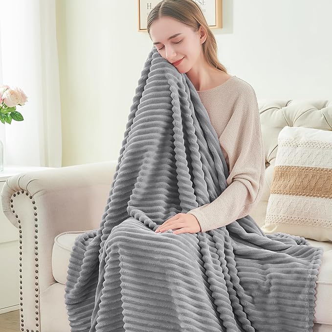 BEDELITE Fleece Throw Blanket for Couch – 3D Ribbed Jacquard Soft and Warm Decorative Fuzzy Blanket – Cozy, Fluffy, Plush Lightweight Grey Throw Blankets for Bed, Sofa, 50x60 inches