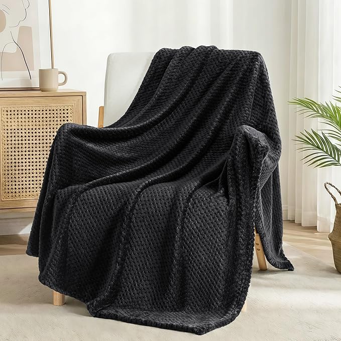 Exclusivo Mezcla Fleece Bed Blanket Queen Size, Super Soft and Warm Blankets for Couch, Sofa and Bed Waffle Textured, Cozy, Fuzzy and Lightweight (Black, 90x90 Inches)