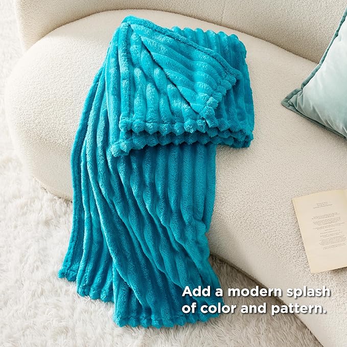 Bedsure GentleSoft Teal Twin Blanket for Bed - Cozy Soft Blankets for Women, Cute Large Throws for Girls, 66x90 Inches