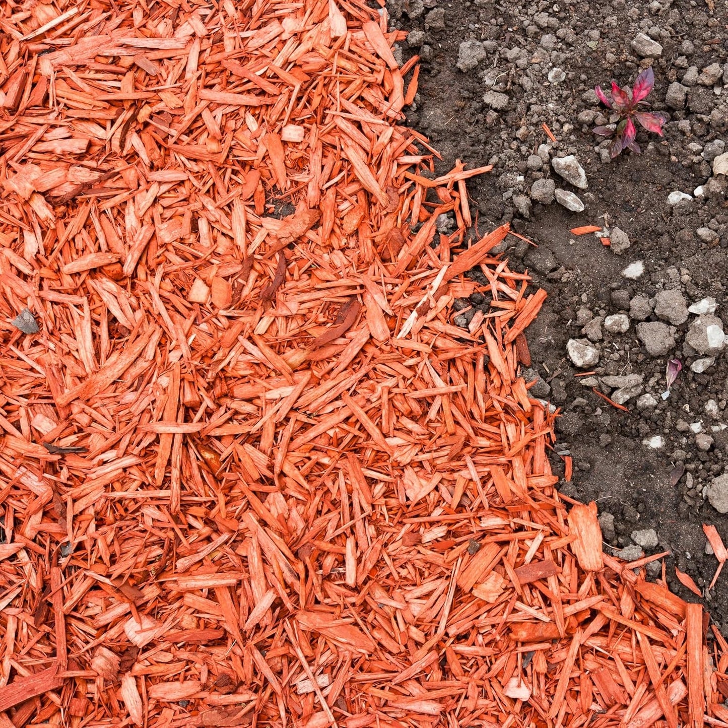 Premium Red Wood Mulch for Indoor, Patio, Potting Media, Gardens, Lawns, and Landscaping (0.5 CF - 14 L - 15 QTS)